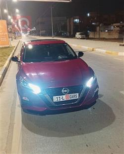 نيسان ألتيما